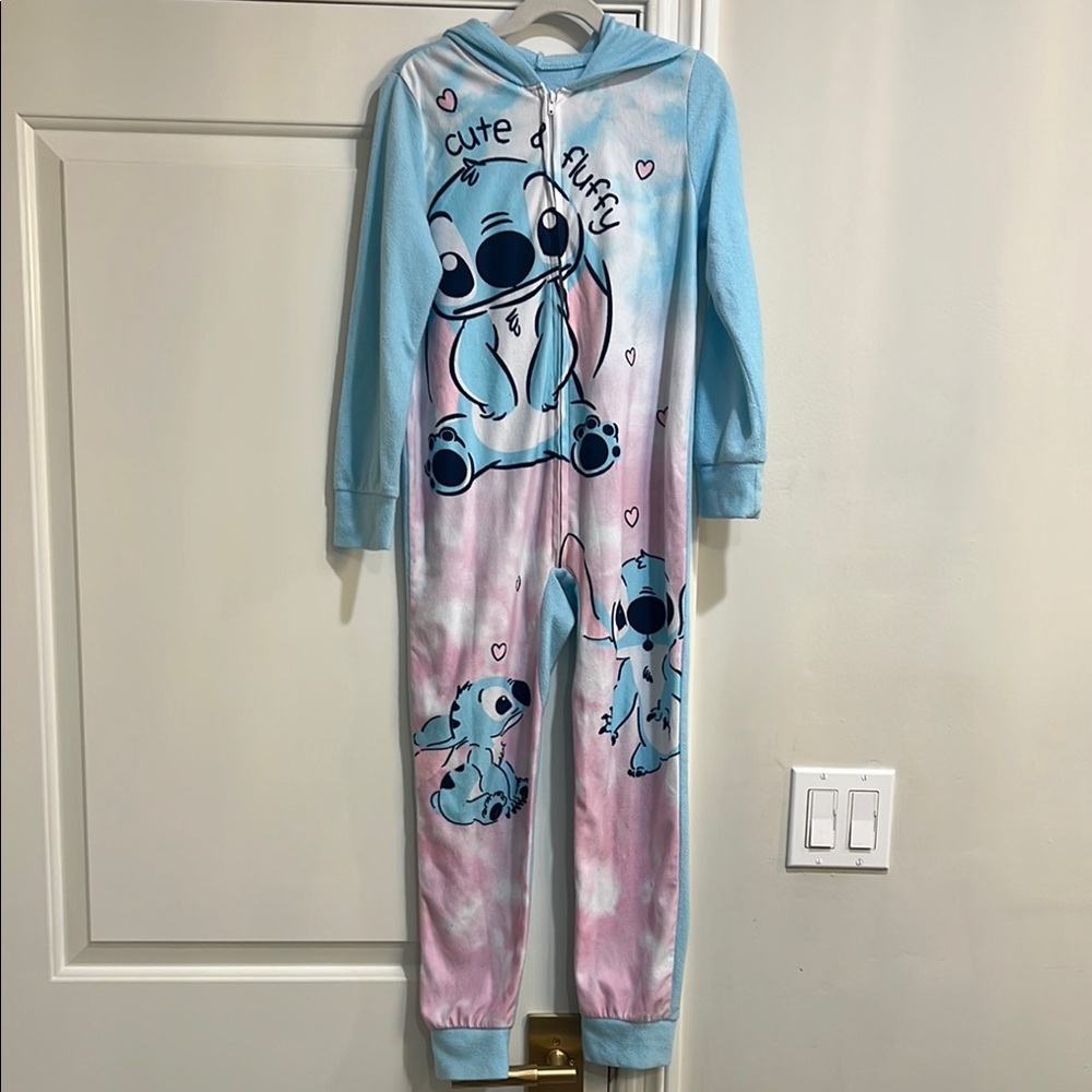 Blue and Pink Stitch Onesie. Size 8 and 6
Each one for $6